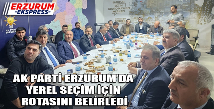 AK PARTİLİ ADAYLAR BİR ARAYA GELDİ