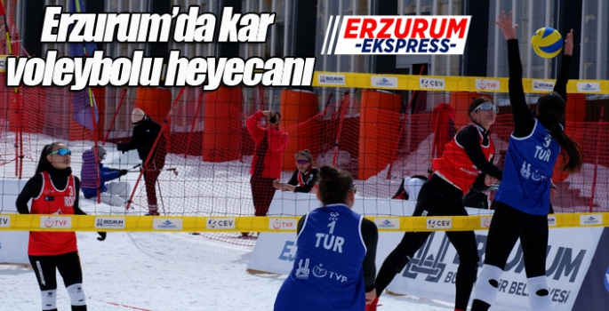 Erzurum’da kar voleybolu heyecanı