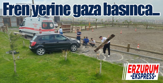 Fren yerine gaza bastı, duvardan aşağı düştü