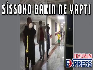 BB Erzurumsporlu Sissokodan hastanede tedavi gören minik taraftara sürpriz ziyaret