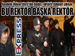 Bu Rektör başka Rektör