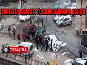 Erzurumda erkeklerin kavgasını kızlar araya girerek ayırdı