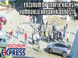 Erzurumda trafik kazası yumruklu kavgaya dönüştü