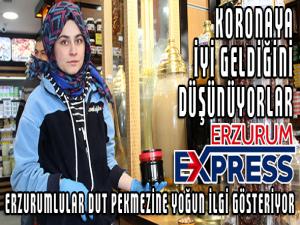 ERZURUMLULAR DUT PEKMEZİNE YOĞUN İLGİ GÖSTERİYOR