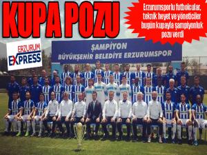 Erzurumspor kupayla poz verdi