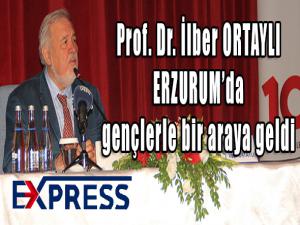  İlber Ortaylı gençlerle bir araya geldi 
