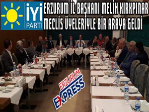 İLK İŞ BELEDİYE MECLİS ÜYELERİYLE BULUŞTU 