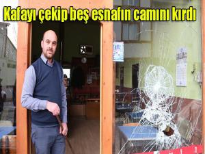 İşyerlerinin vitrin camlarını kıran alkollü şahıs polisin takibi sonucu yakalandı 