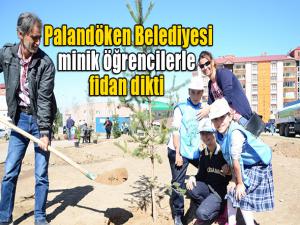 Palandöken Belediyesi, minik öğrencilerle fidan dikti 