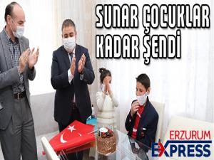 Sunar, Palandökenli çocukların 23Nisan coşkusunu paylaştı
