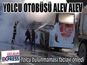 Yolcu otobüsü alev alev yandı