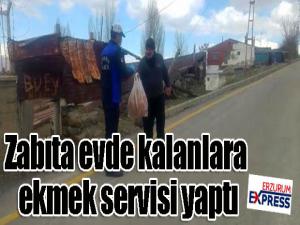 Zabıta evde kalanlara ekmek servisi yaptı