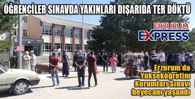 Öğrenciler sınavda yakınları dışarıda ter döktü