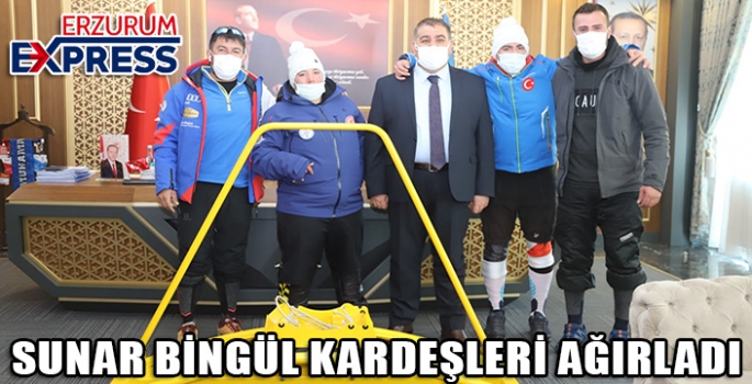 SUNAR BİNGÜL KARDEŞLERİ AĞIRLADI