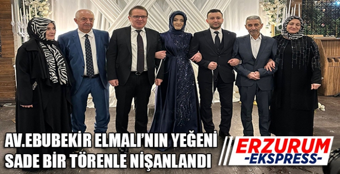 YÜZÜKLERİ, ELMALI TAKTI.