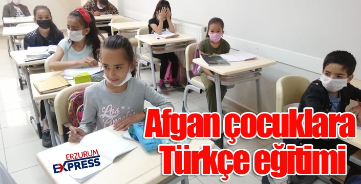 Afgan çocuklara Türkçe eğitimi