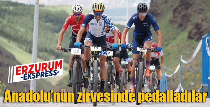 Anadolu’nun zirvesinde pedalladılar