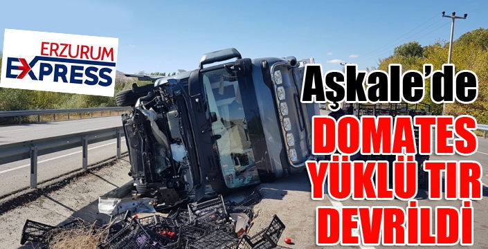 Domates yüklü Tır devrildi