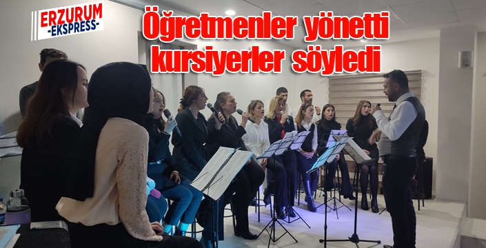 Erzurum’da 'Şarkılar bizi söyler biz de şarkı söyleriz' konseri beğeniyle izlendi