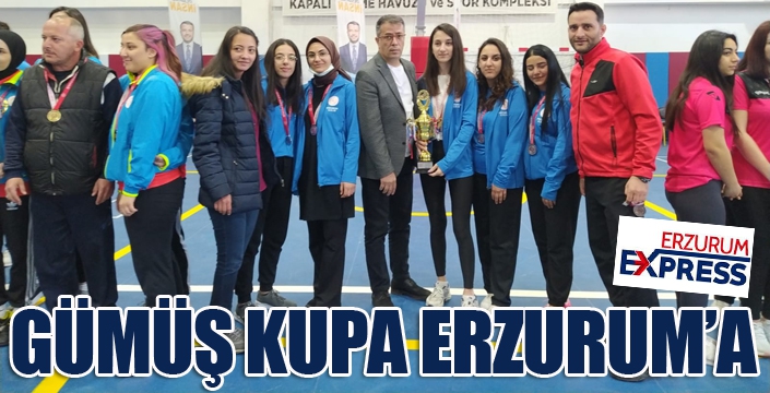 Gümüş kupa Erzurum’a
