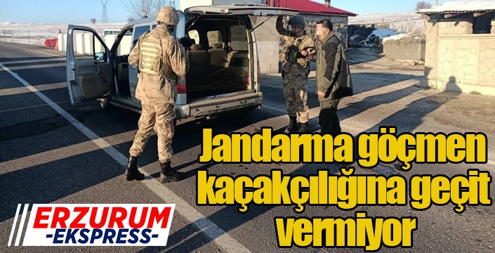Jandarma göçmen kaçakçılığına geçit vermiyor