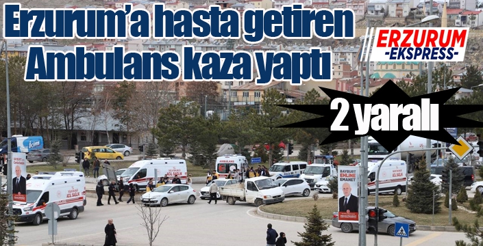 Kamyonete çarpmamak için manevra yapan ambulans kaldırıma çarptı: 2 yaralı