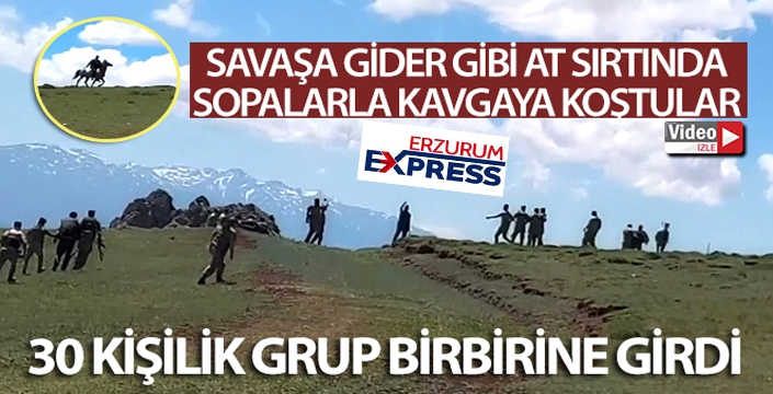 Savaşa gider gibi at sırtında sopalarla kavgaya koştular