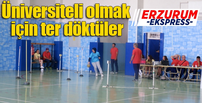 Üniversiteli olmak için ter döktüler